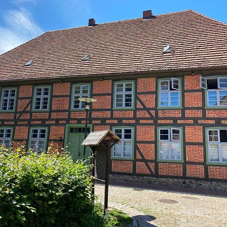 Apartment Altes Pfarrhaus In Plau Am See Buitenkant foto